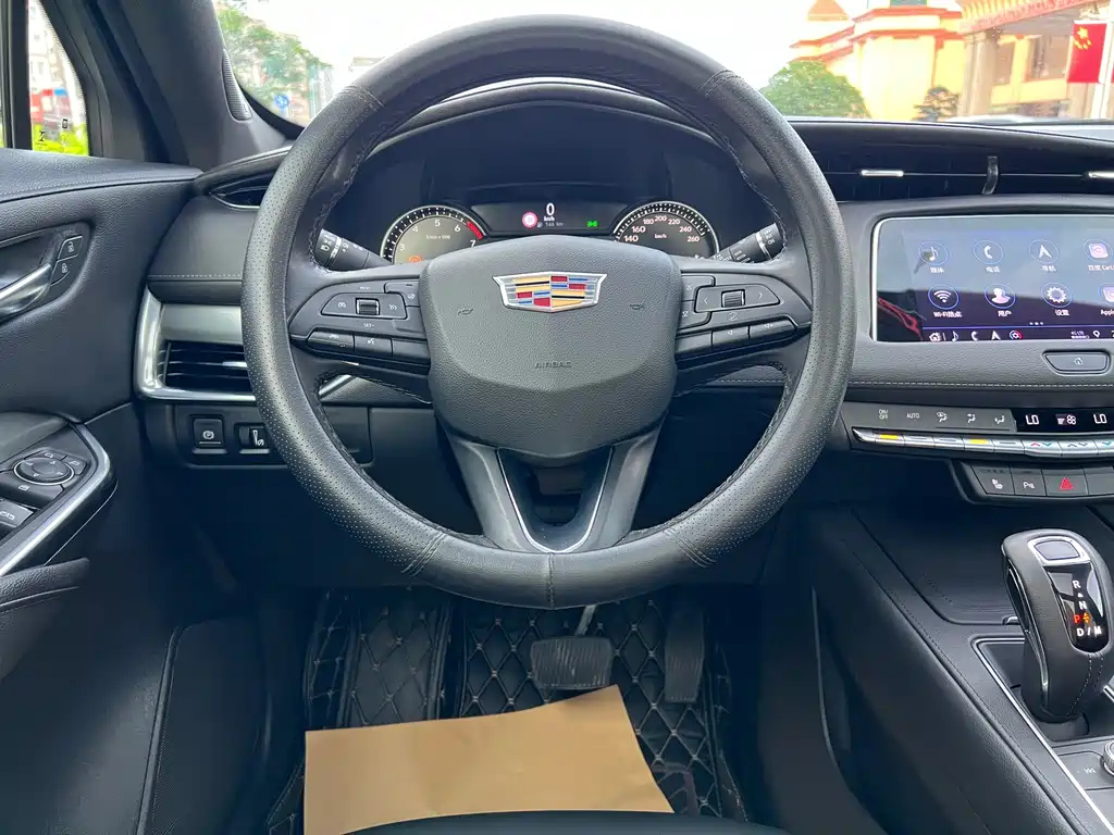 CADILLAC XT4 2020
