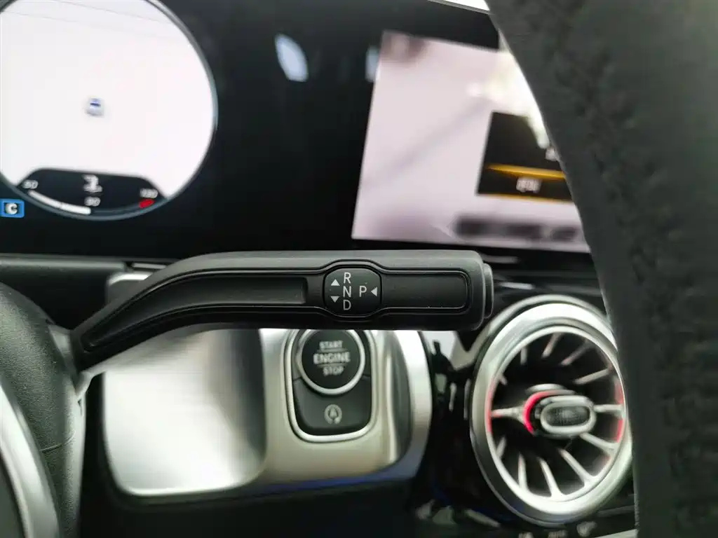 MERCEDES BENZ GLB 2022