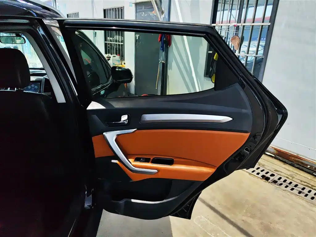 JAC REFINE S3 2014