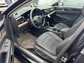 VOLKSWAGEN PASSAT 2021