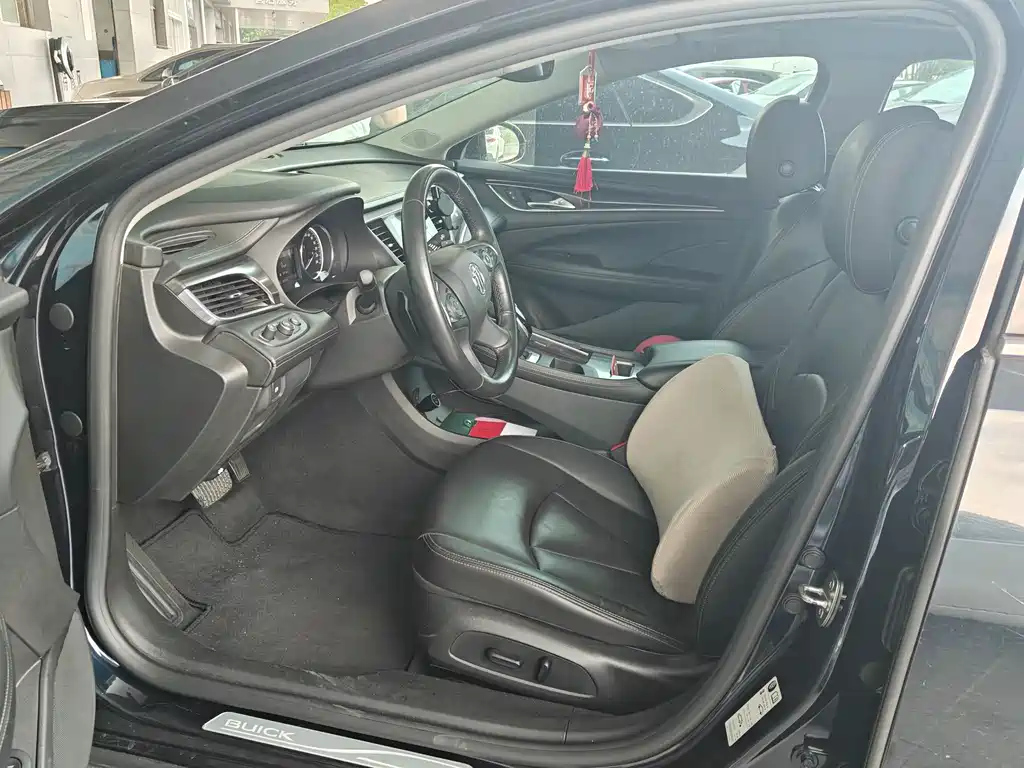 BUICK LACROSSE 2020