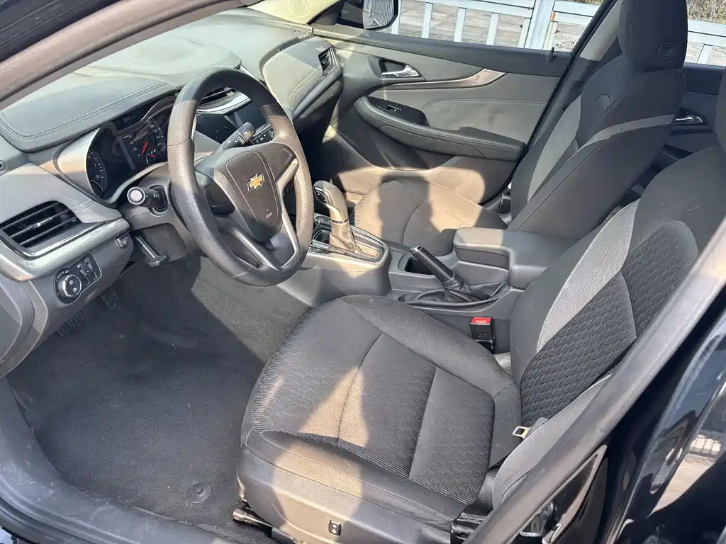 CHEVROLET MALIBU 2018