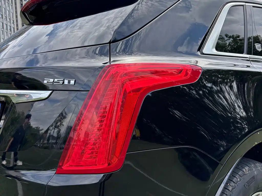 CADILLAC XT5 2016