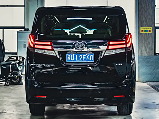 TOYOTA ALPHARD 2015