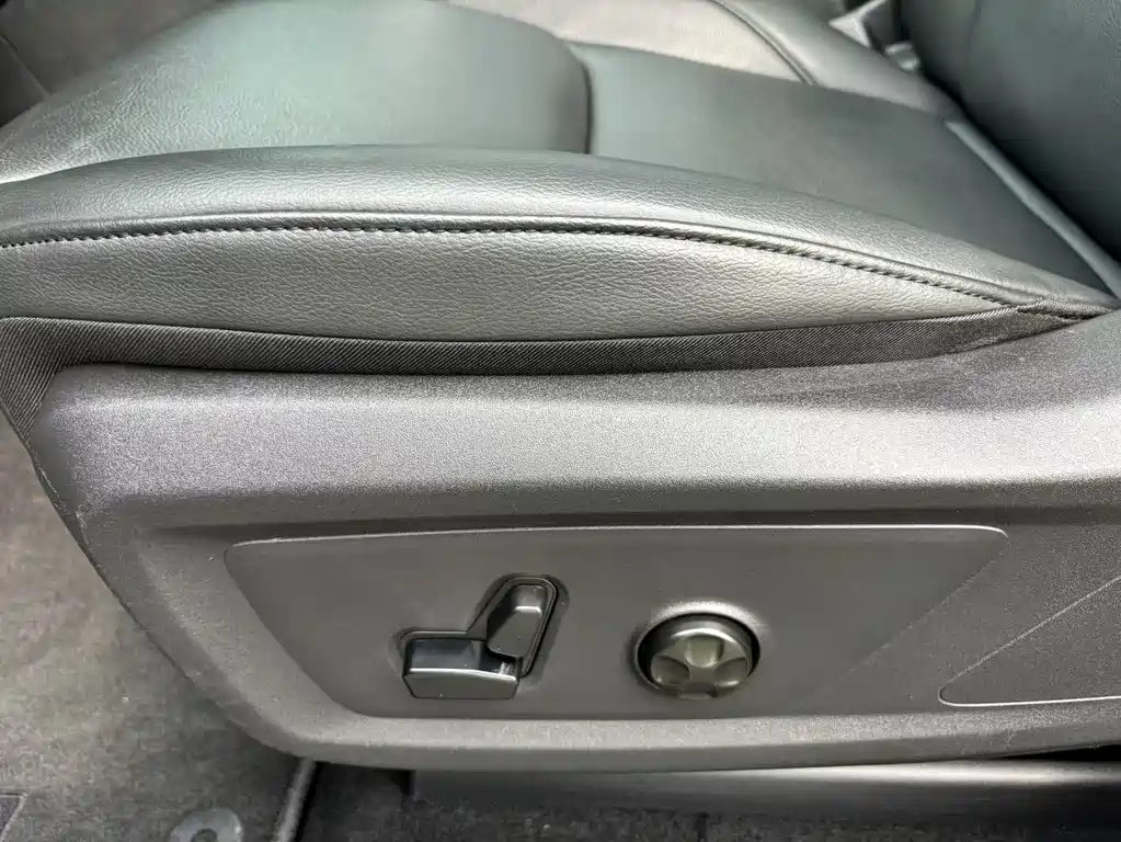 JEEP BIG 指挥官 2022