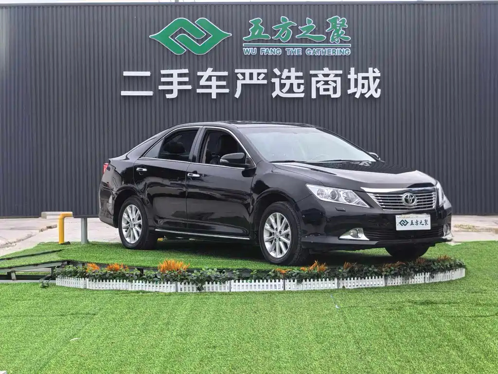 TOYOTA CAMRY 2012