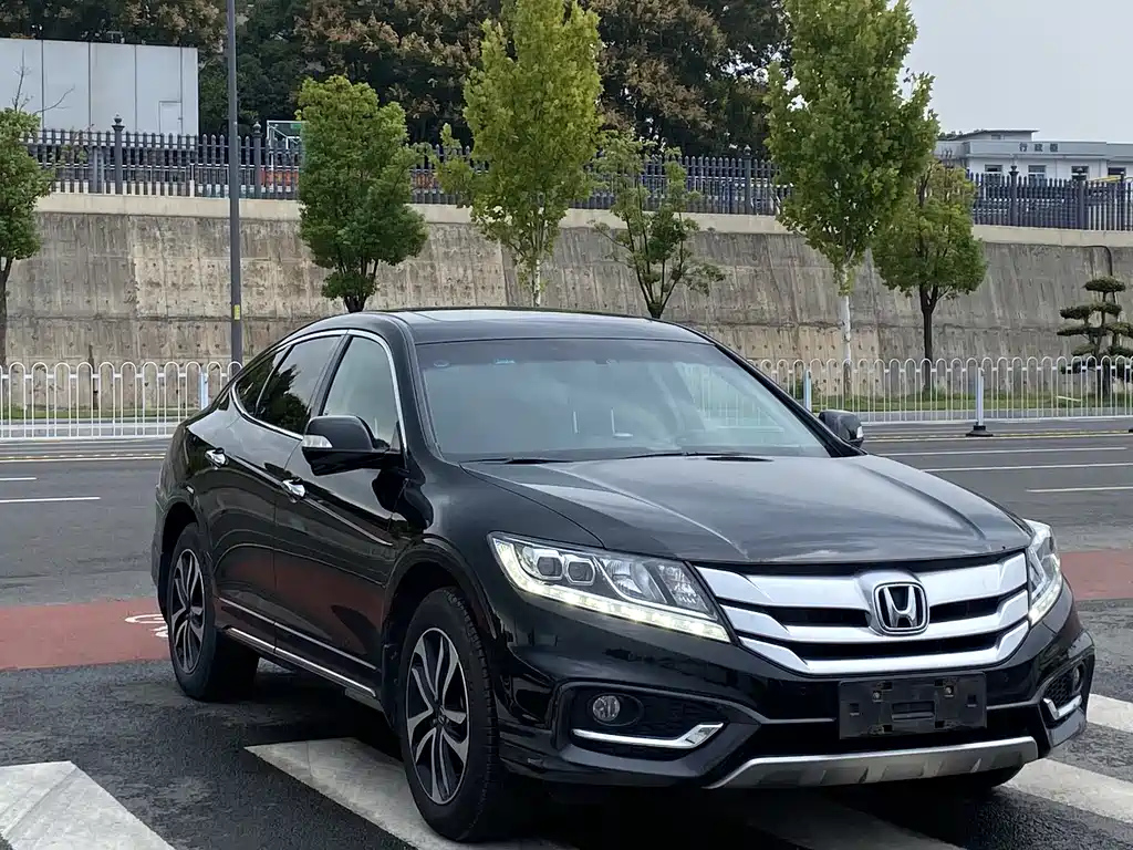 HONDA CROSSTOUR 2016