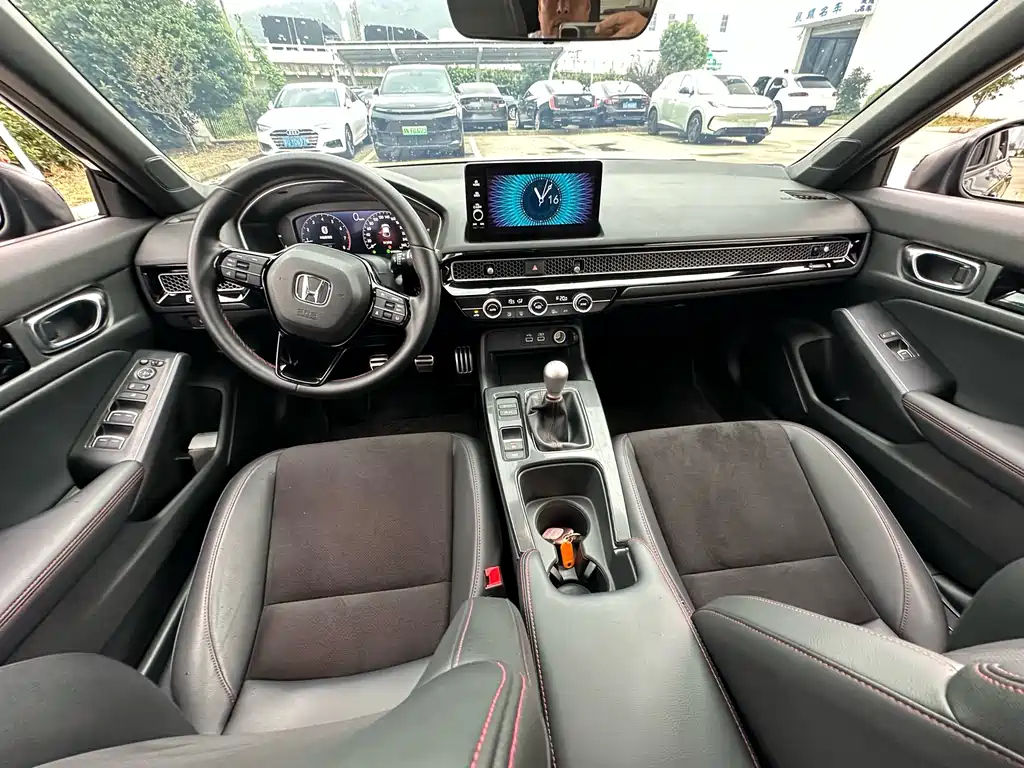 HONDA CIVIC 2024