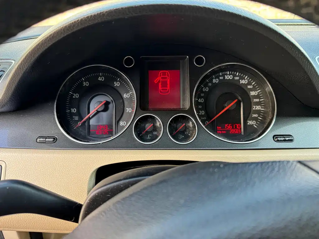 VOLKSWAGEN MAGOTAN 2010