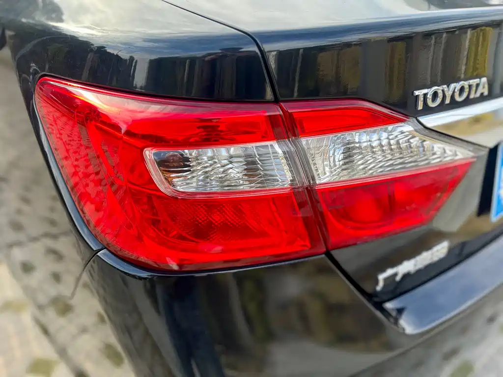TOYOTA CAMRY 2013