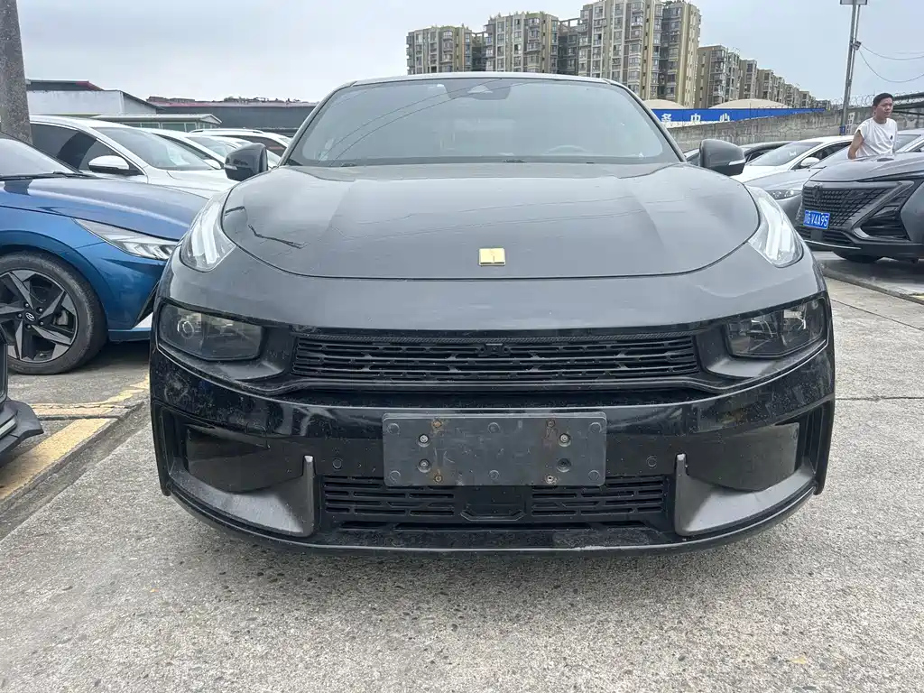 LYNK&CO 03 2018