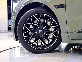 ZEEKR 001  2025 YEAR WE EDITION 100KWH 2025