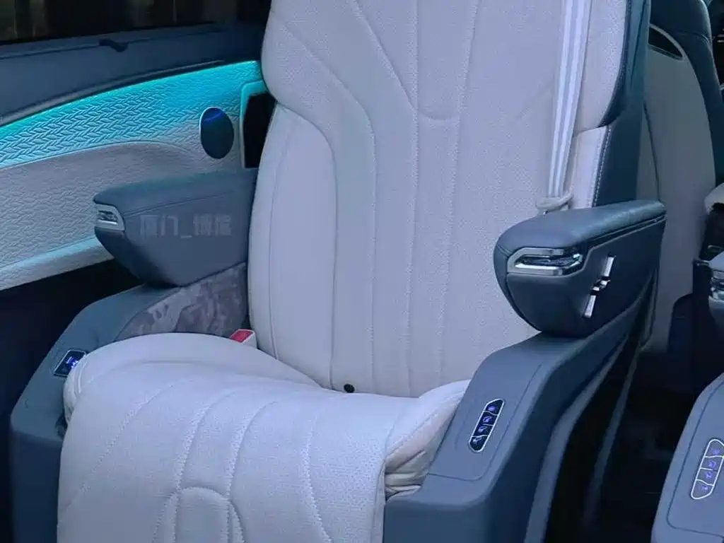 TOYOTA SIENNA SIENNA 2024