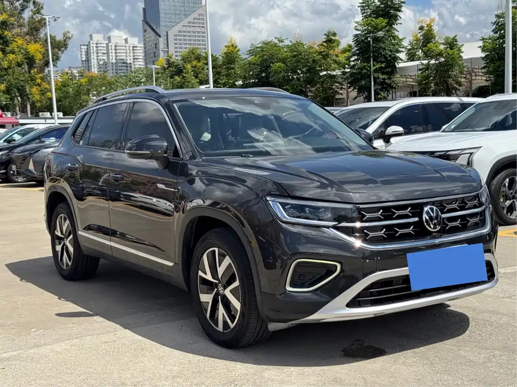 VOLKSWAGEN TAYRON 2022