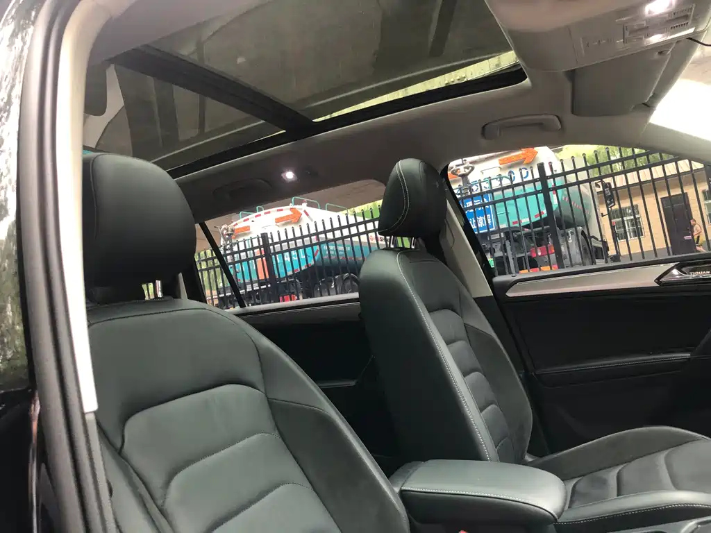 VOLKSWAGEN TIGUAN L 2017