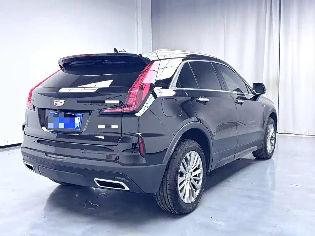 CADILLAC XT4 2024