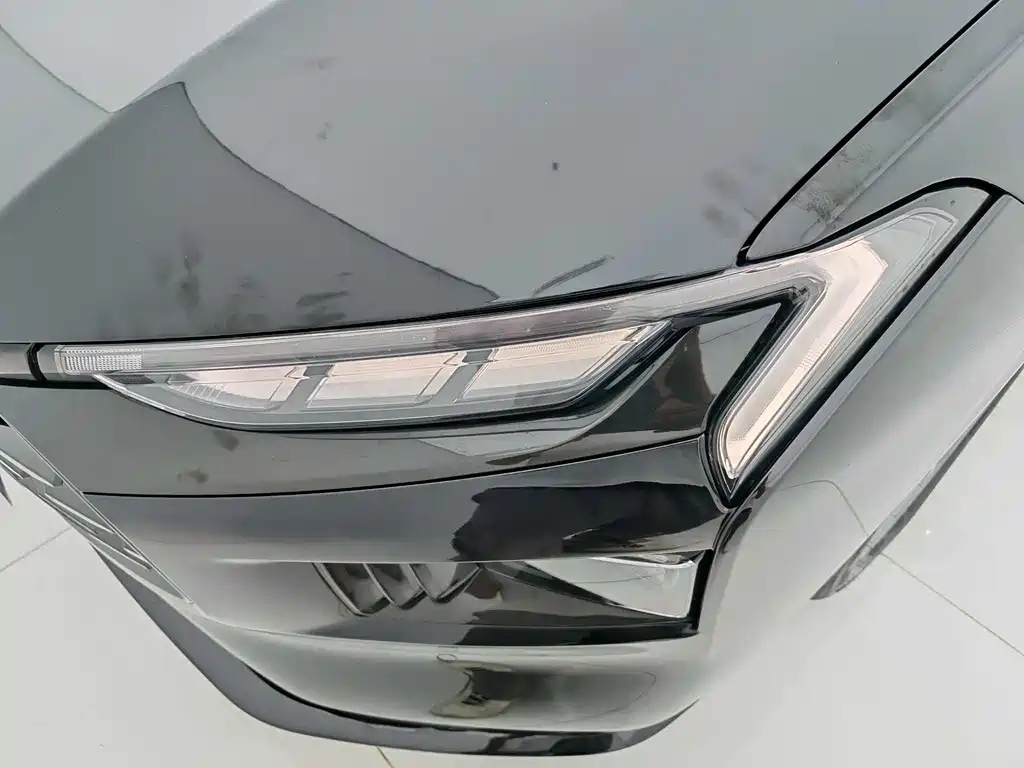 FORD MONDEO 2025