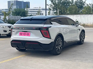 HIPHI X  2022 YEAR  EDITION 6 SEATS  RANGE EDITIO 2022