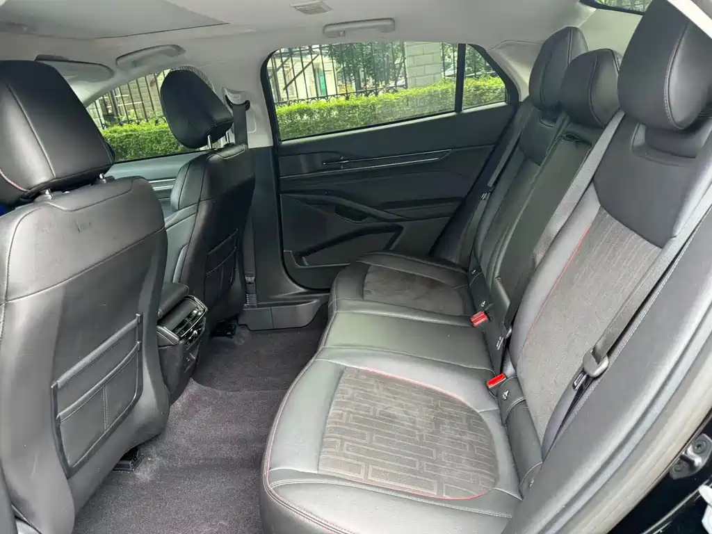 FORD MONDEO 2023