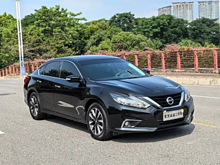 NISSAN TEANA 2017