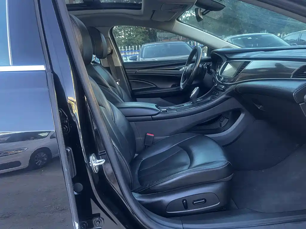 BUICK LACROSSE 2018