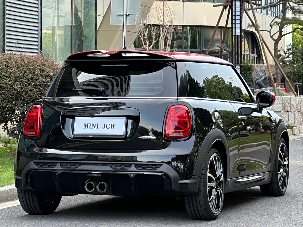 MINI JCW 2023
