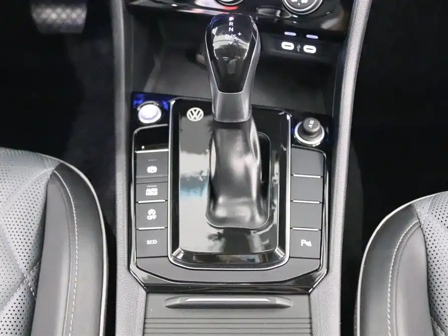 VOLKSWAGEN SAGITAR 2023