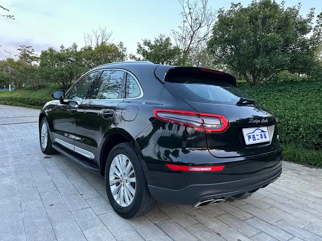 ZOTYE SR9 2017