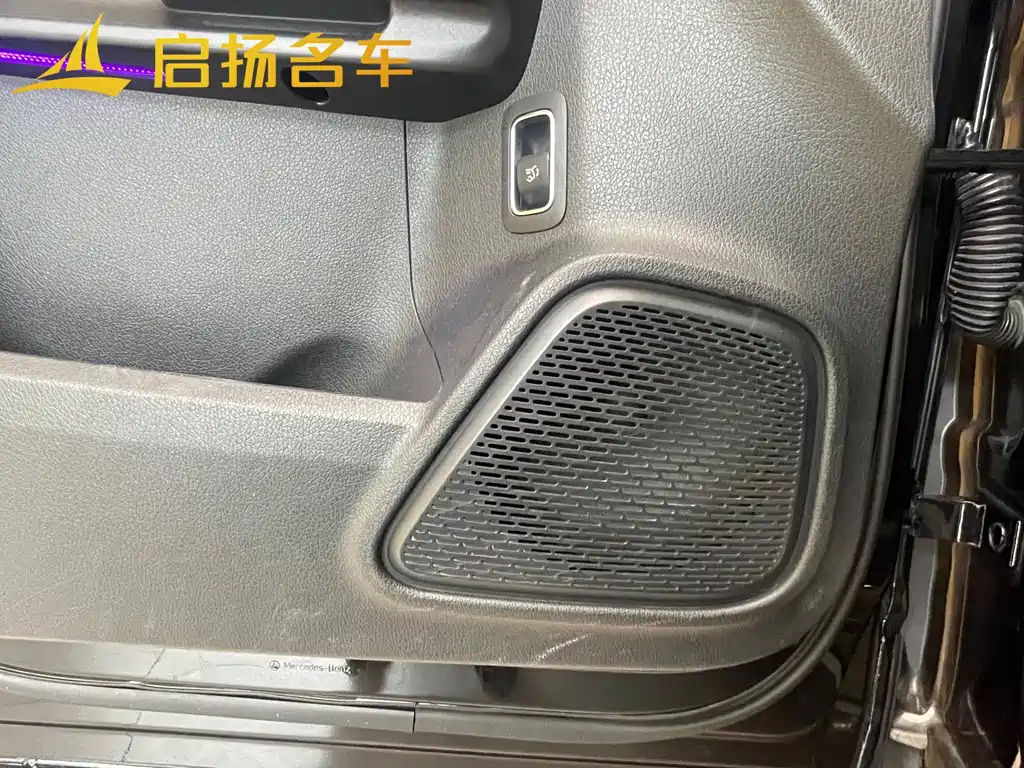 MERCEDES BENZ GLB 2023