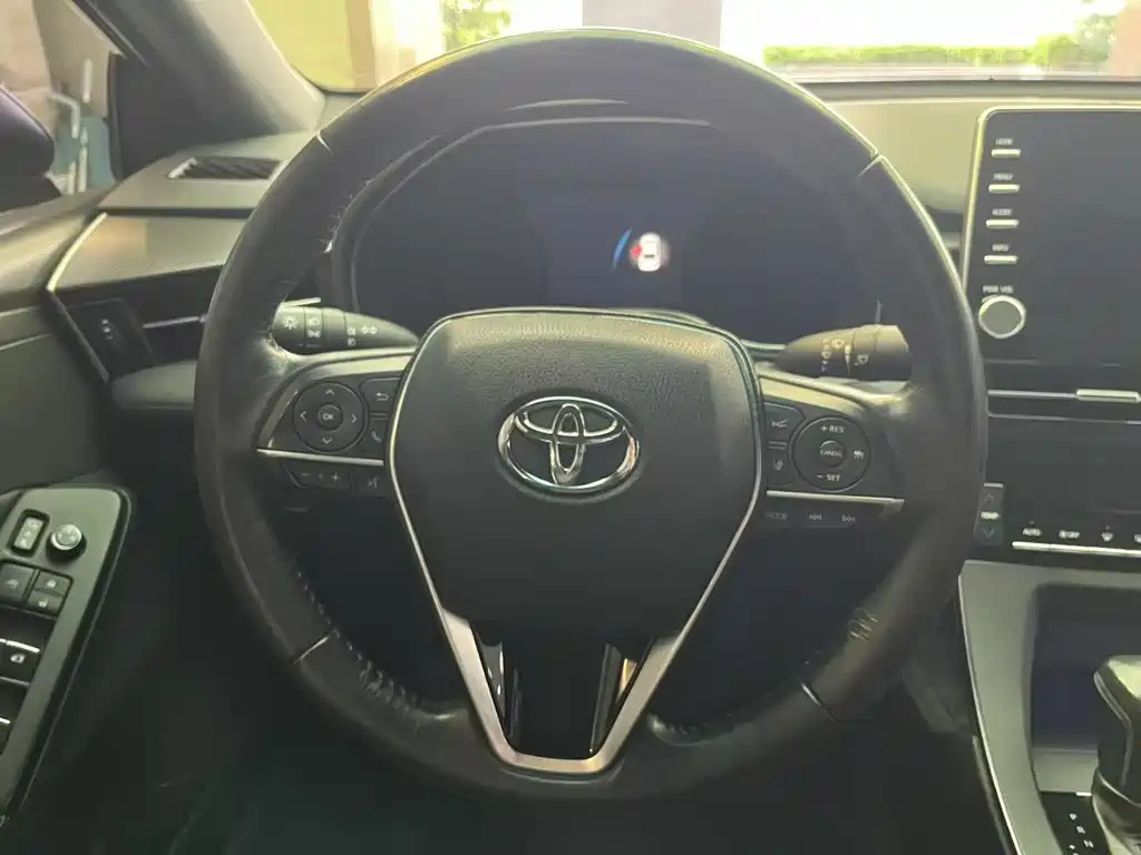 TOYOTA AVALON 2019