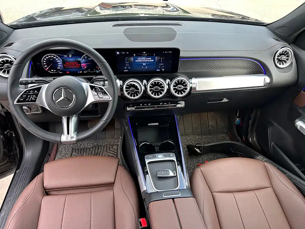 MERCEDES BENZ GLB 2024