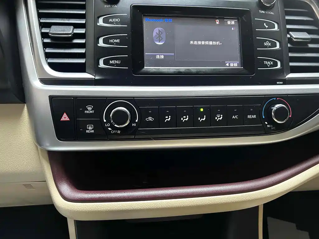 TOYOTA HIGHLANDER 2016