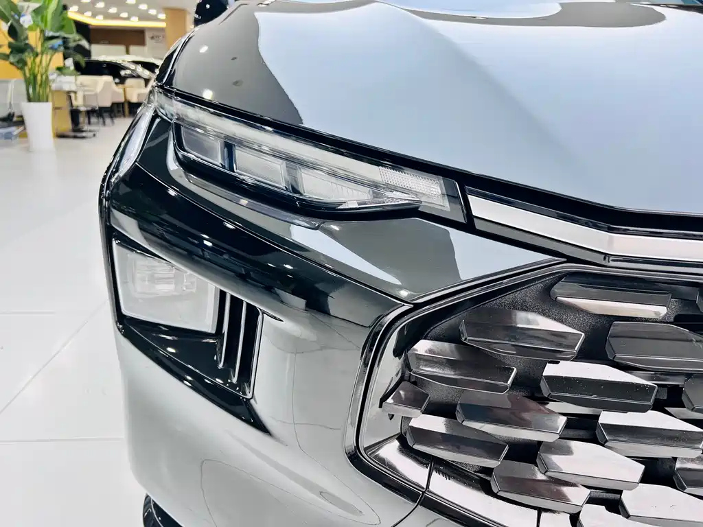 FORD MONDEO 2023