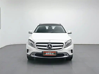 MERCEDES BENZ GLA 2015 YEAR GLA 200 FASHION 2015