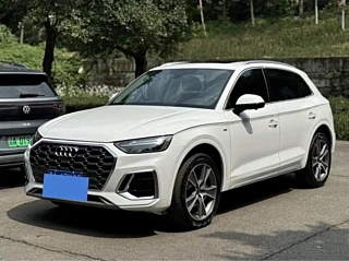 AUDI Q5L  2022