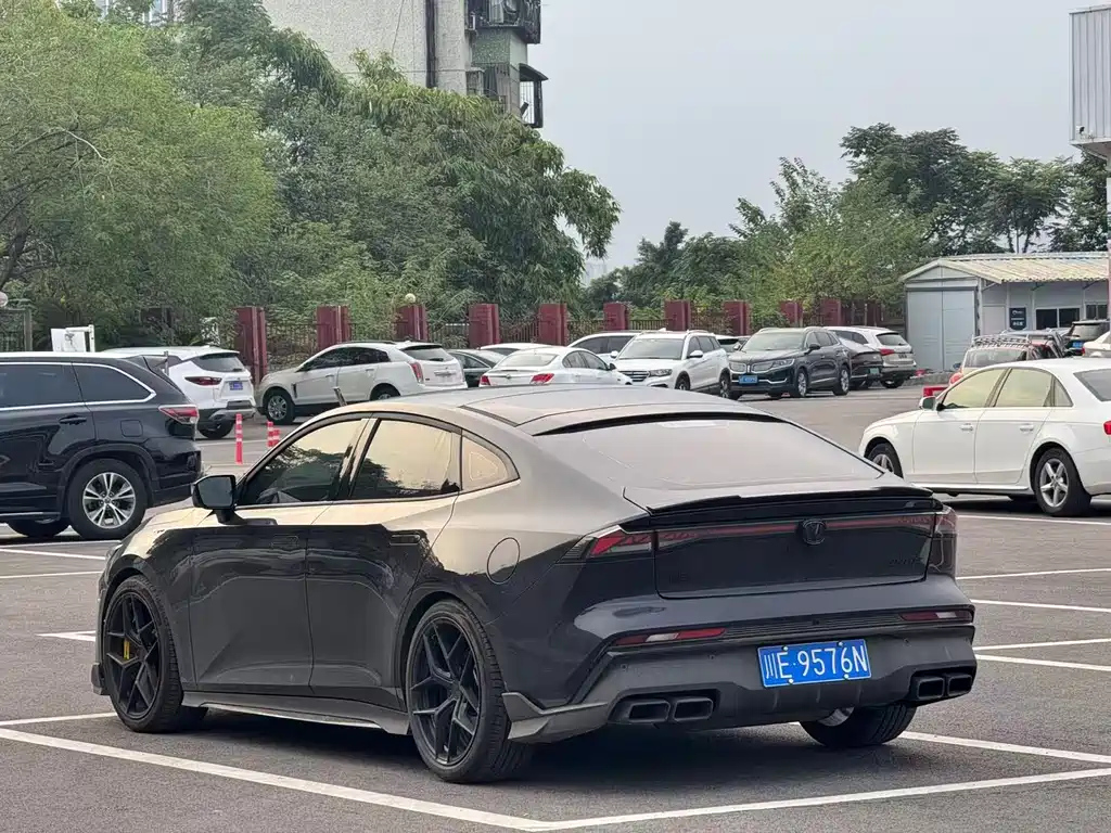 CHANGAN UNI-V 2025