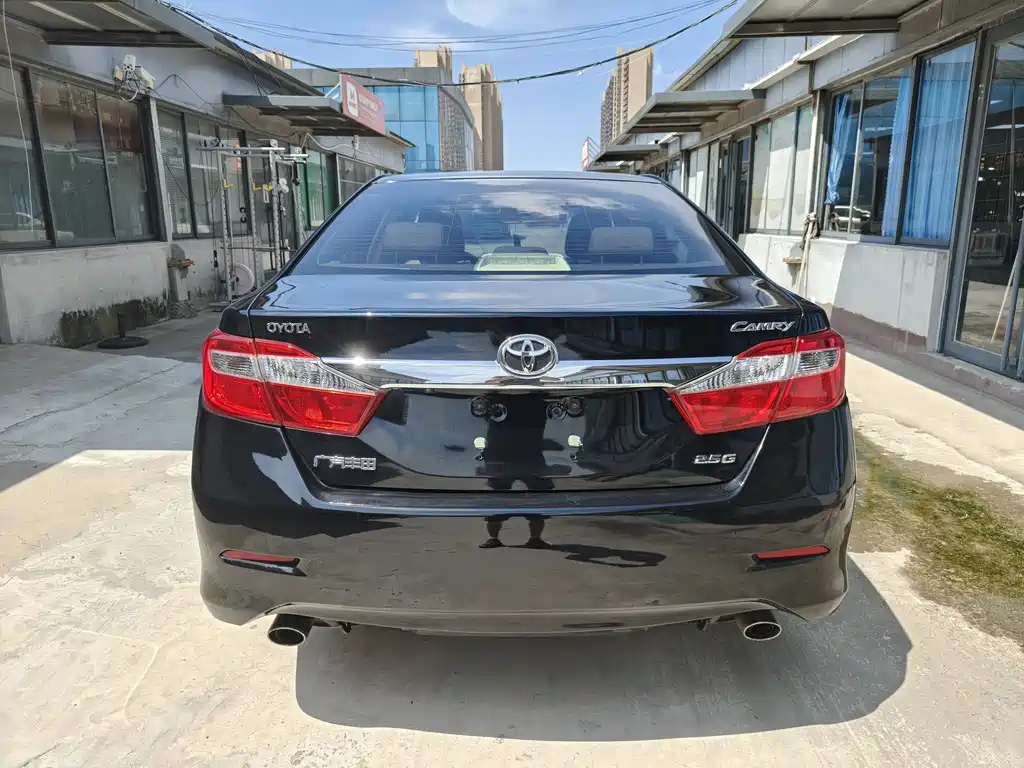 TOYOTA CAMRY 2012