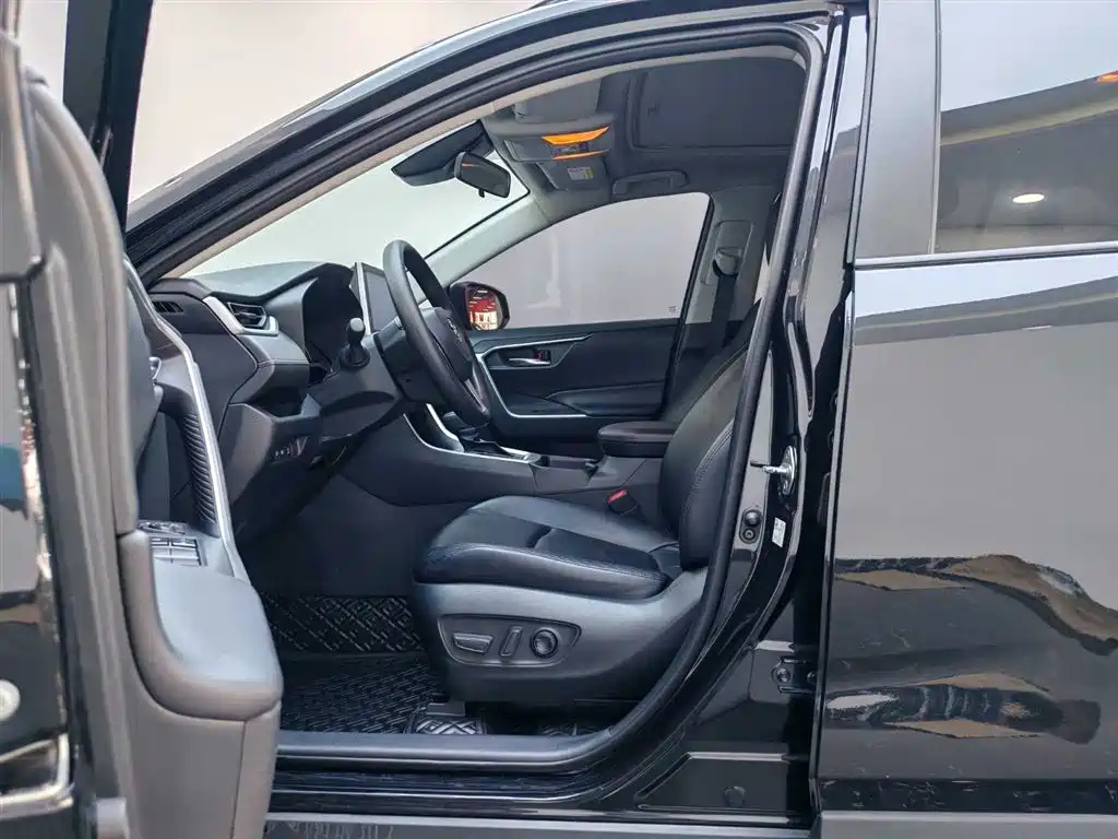 TOYOTA RAV4 RONGFANG 2022