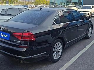 VOLKSWAGEN PASSAT 2018