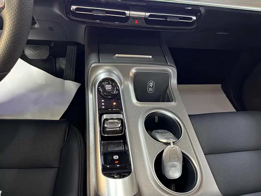 TRUMPCHI E8 NEW ENERGY 2023