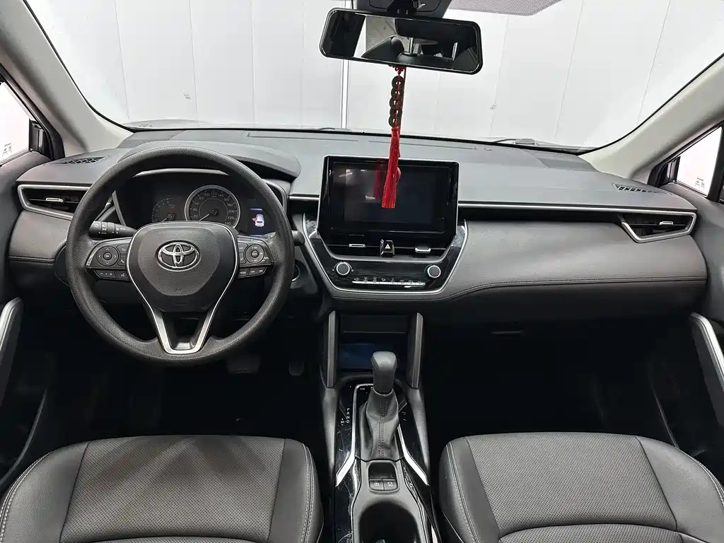 TOYOTA FRONTLANDER 2022