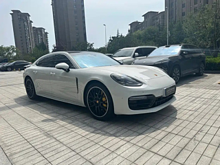 PORSCHE PANAMERA 2023