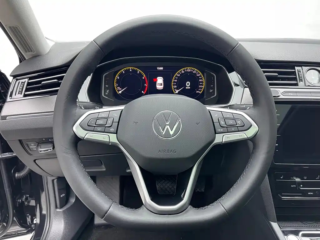 VOLKSWAGEN MAGOTAN 2022