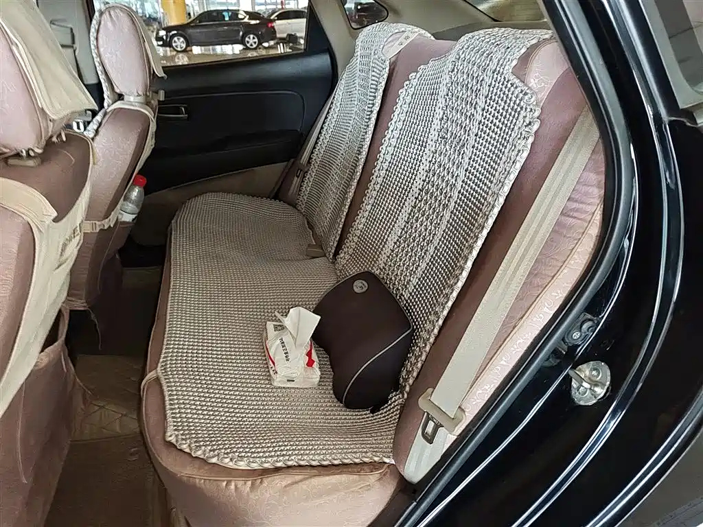 HYUNDAI CELESTA 2015