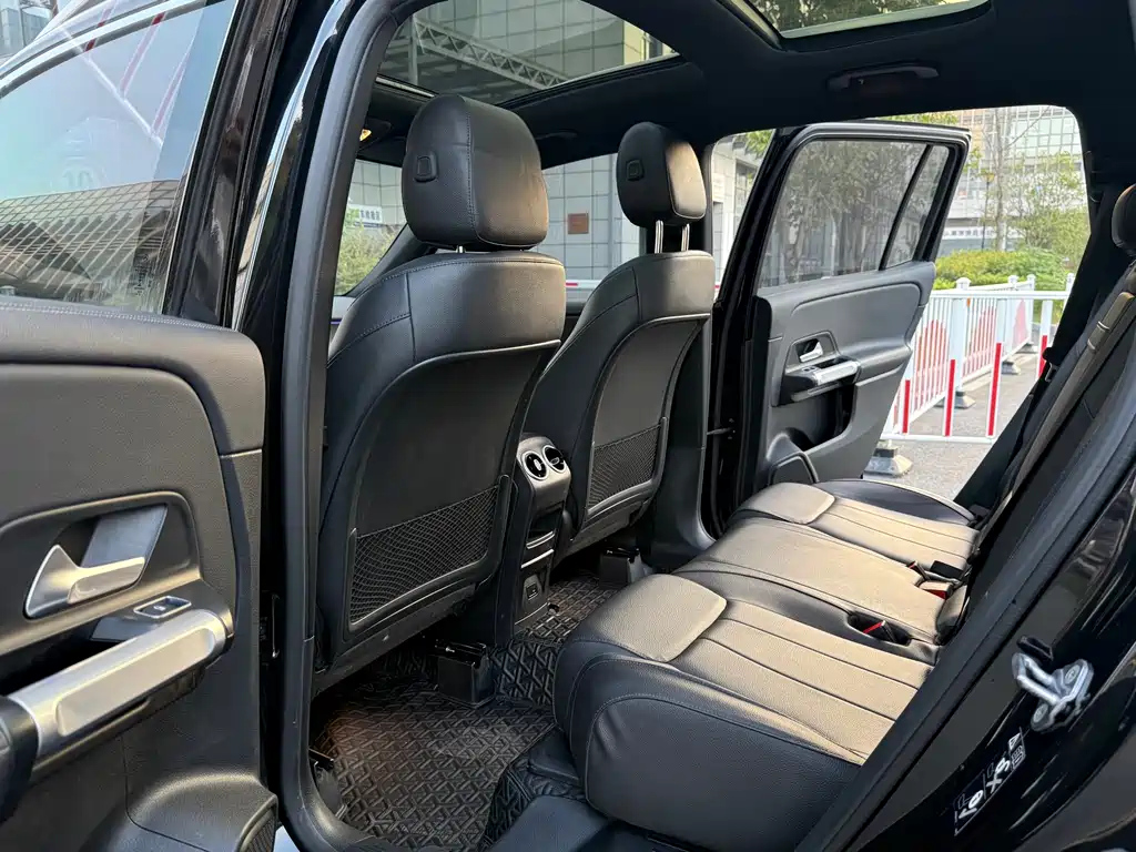 MERCEDES BENZ GLB 2022