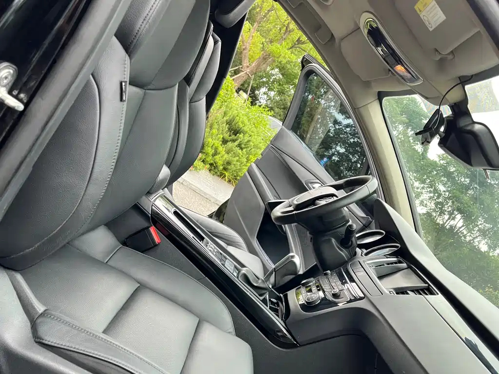 PEUGEOT 508 2015