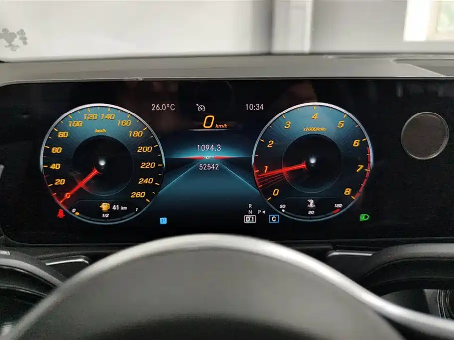 MERCEDES BENZ GLB 2020