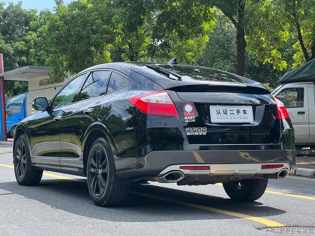 HONDA CROSSTOUR 2016