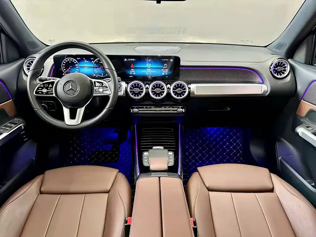 MERCEDES BENZ GLB 2023