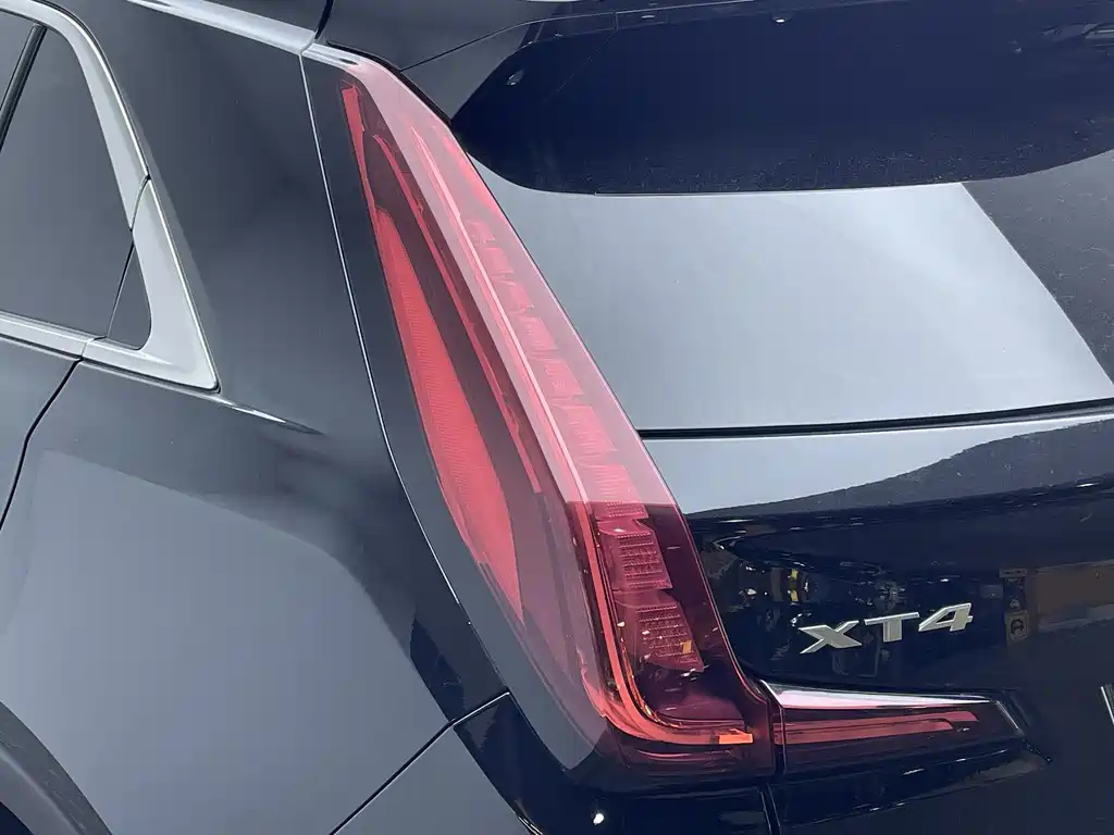 CADILLAC XT4 2022